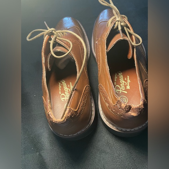 An original Men’s Penguin Brown Leath loafer size: 10.5 M - Picture 4 of 6